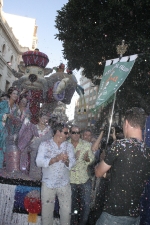 El Club 53 logra el primer premio de la Batalla de Flores.