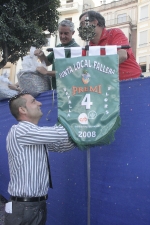 El Club 53 logra el primer premio de la Batalla de Flores.