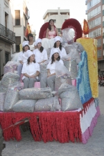 El Club 53 logra el primer premio de la Batalla de Flores.