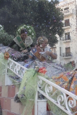 El Club 53 logra el primer premio de la Batalla de Flores.