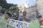 El Club 53 logra el primer premio de la Batalla de Flores.