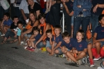 El desfile de Moros i Cristians atrajó a una multitud de vecinos