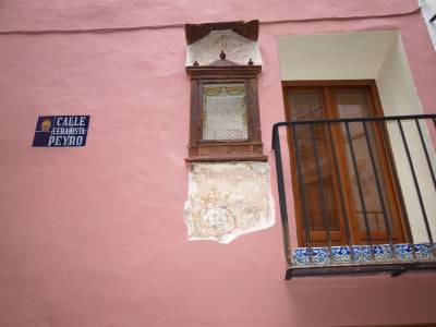 Aparece un escudo de Onda del siglo XVIII en una casa del casco antiguo