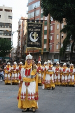 Espectacular desfile de Moros y Cristianos