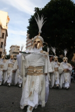 Espectacular desfile de Moros y Cristianos
