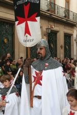 Espectacular desfile de Moros y Cristianos