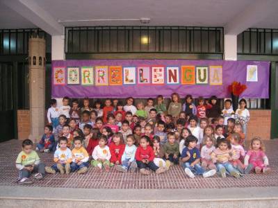 El CEIP Roca i Alcaide de Borriana rep la Flama del Correllengua