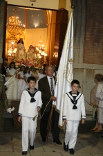 La procesión a la Virgen del Niño Perdido pone el punto final a las fiestas